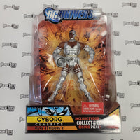 MATTEL DC Universe Classics (DCUC) Wave 4 (Despero Collect & Connect Series), Cyborg (Variant Pose) - Rogue Toys