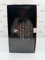 Diamond Select Toys Star Wars The Mandalorian (Beskar Armor) 1:6 Scale Mini-Bust