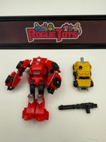 Hasbro Transformers Generations Legends Class Thrilling 30 Autobot Cliffjumper & Suppressor