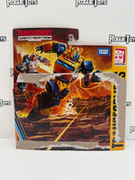 Hasbro Transformers War for Cybertron Kingdom Core Class Buzzworthy Bumblebee Autobot Bumblebee and Spike Witwicky (Target Exclusive)