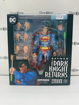 Medicom MaFex DC Batman: The Dark Knight Returns Superman