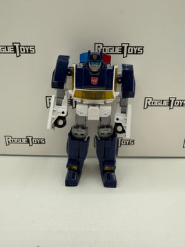 Hasbro Transformers Legacy Autobot Chase