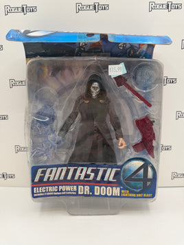 ToyBiz Fantastic 4 Electric Power Dr. Doom with Lightning Bolt Blast