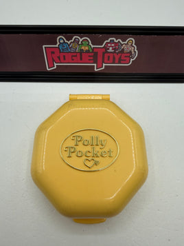 Bluebird Toys Polly Pocket Polly’s Hair Salon