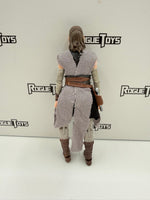Hasbro Star Wars The Black Series Rey w/ Craitbase