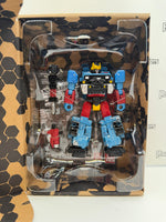 Hasbro Transformers War for Cybertron Siege Deluxe Class Autobot Hot Shot
