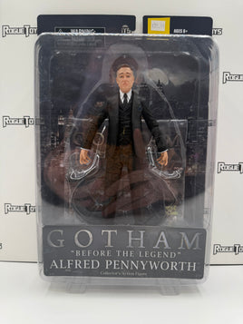 Diamond Select Toys Gotham “Before The Legend” Alfred Pennyworth