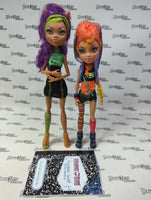 Mattel Monster High Wolf Sisters Exclusive Clawdeen and Howleen Wolf Set of 2