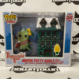 Funko Pop! Town Christmas Peppermint Lane Mayor Patty Noble with City Hall #04 - Rogue Toys